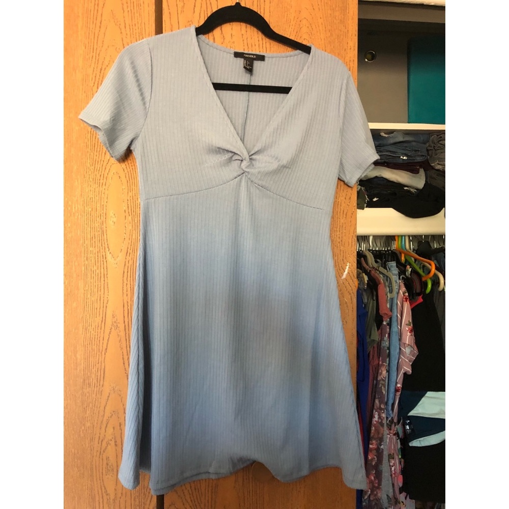 baby blue forever 21 twist dress!